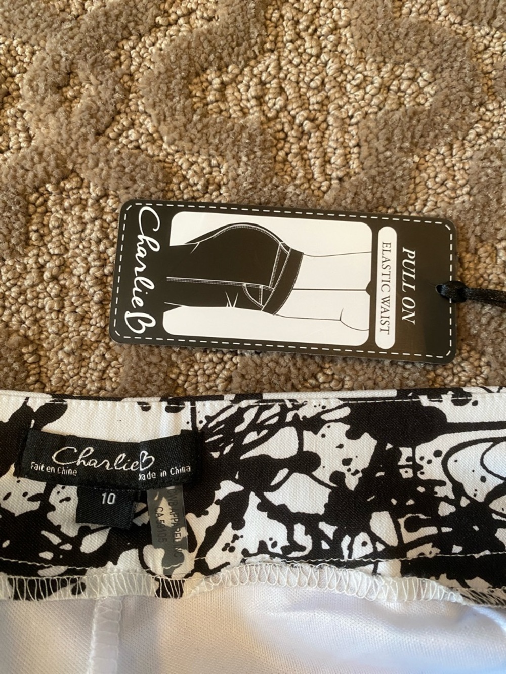 CHARLIE B Black & White Abstract Print Mini Skort - Picture 2 of 3